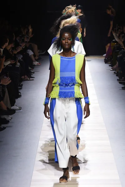 Look 42